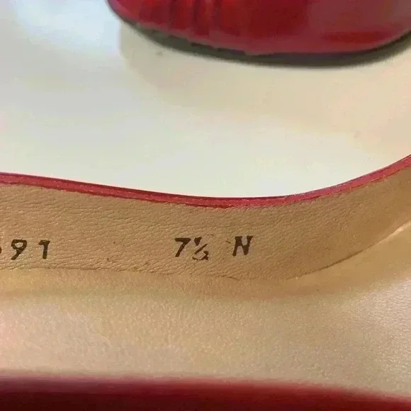 Stuart Weitzman, candy apple red heels with peep toe, 7 1/2 narrow - Picture 9 of 13